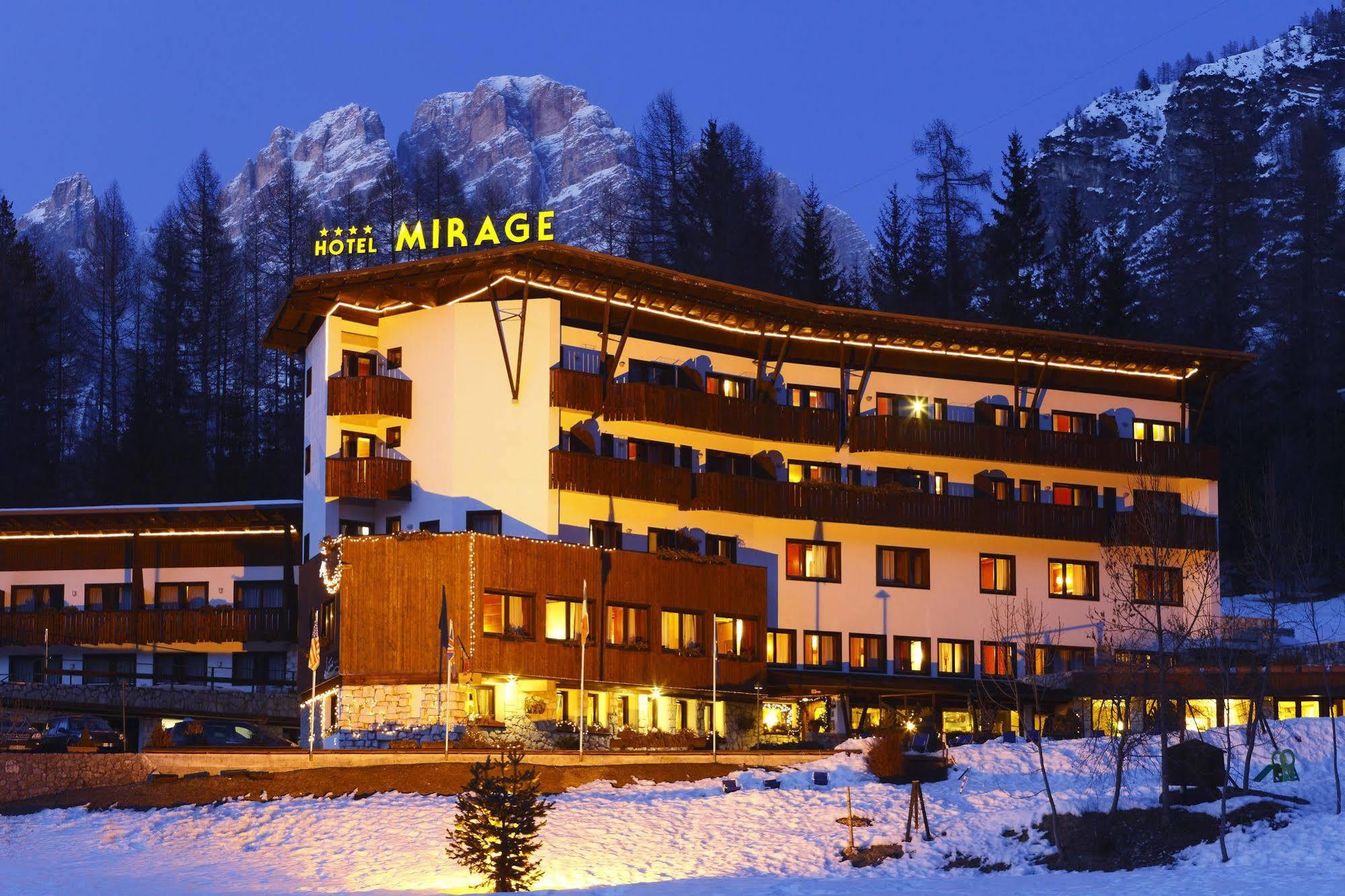 Hotel Mirage كورتينا دامبيتزو المظهر الخارجي الصورة